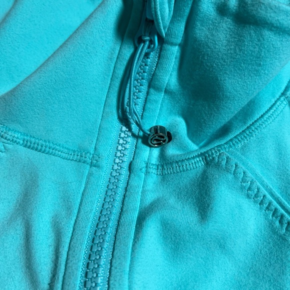 Lululemon Full zip Women Athletic Sweater with Thumb Holes- 8 - Picture 3 of 13